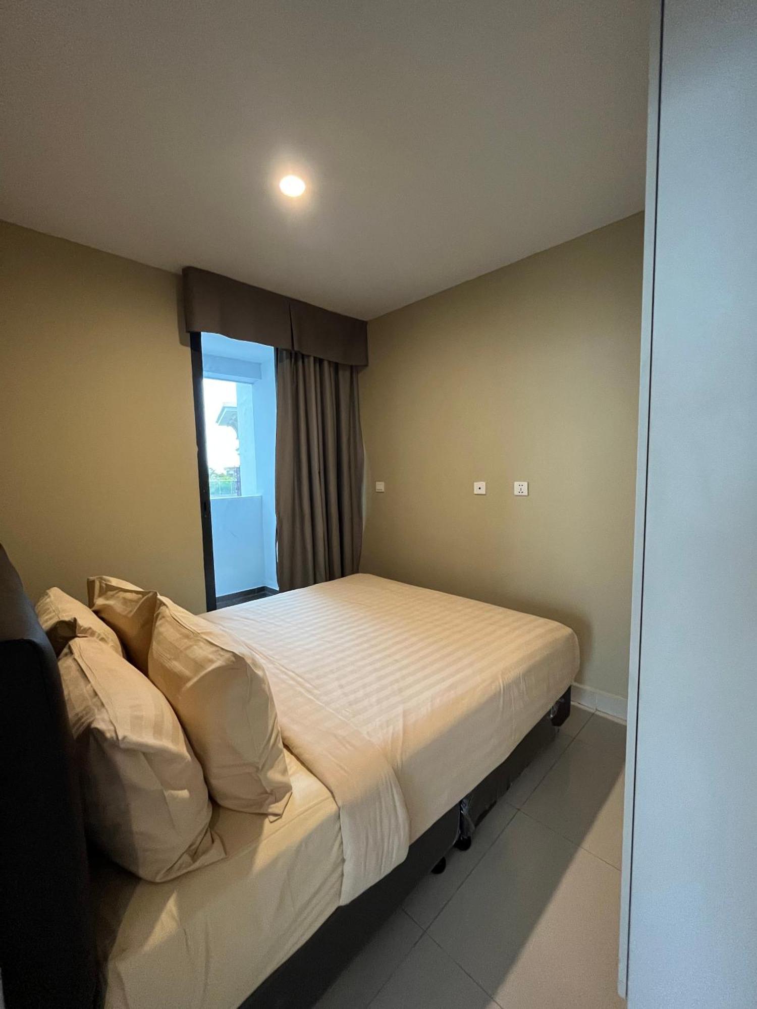 The Bridge Club Hotel Phnom Penh Eksteriør billede