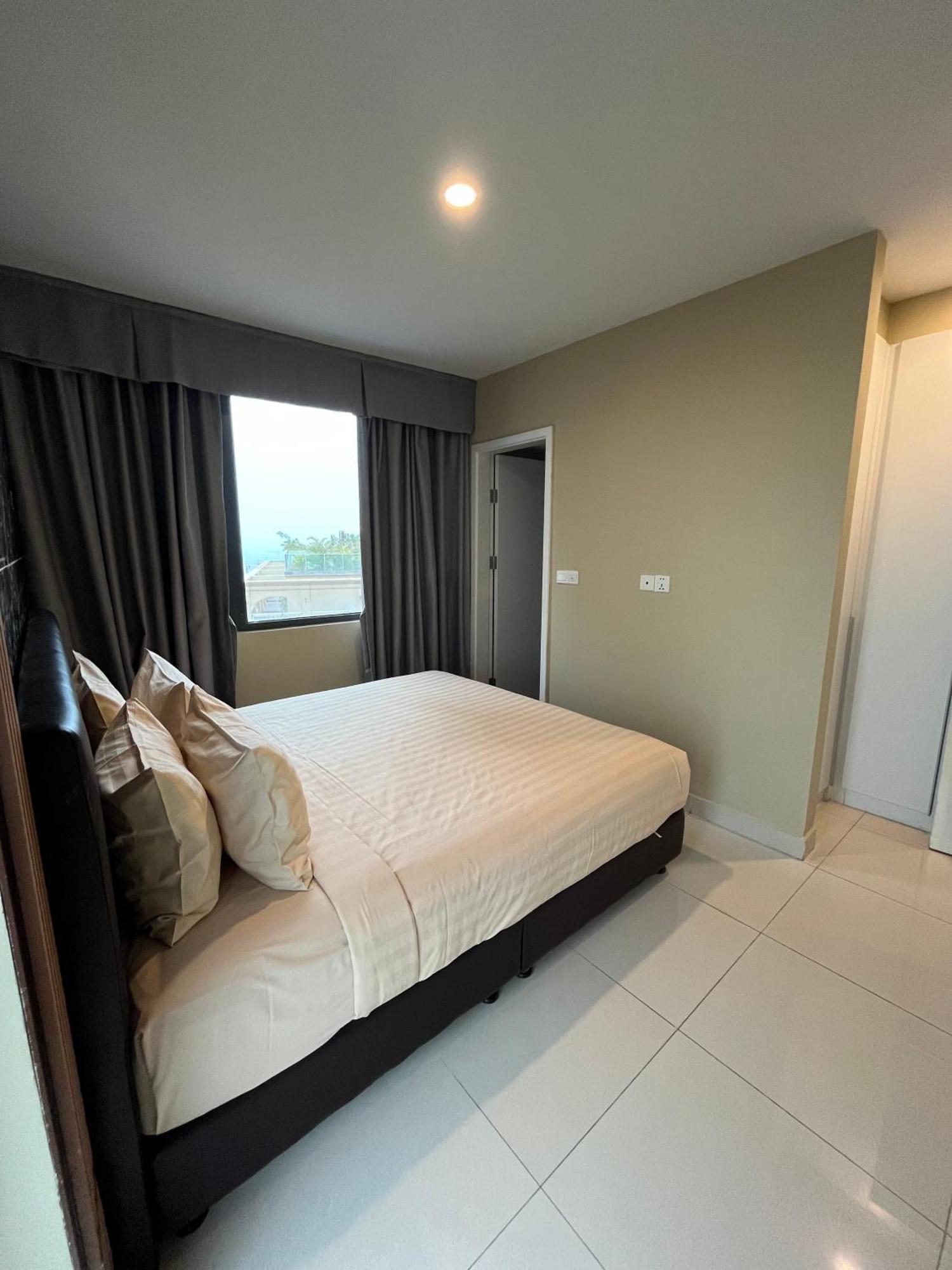 The Bridge Club Hotel Phnom Penh Eksteriør billede