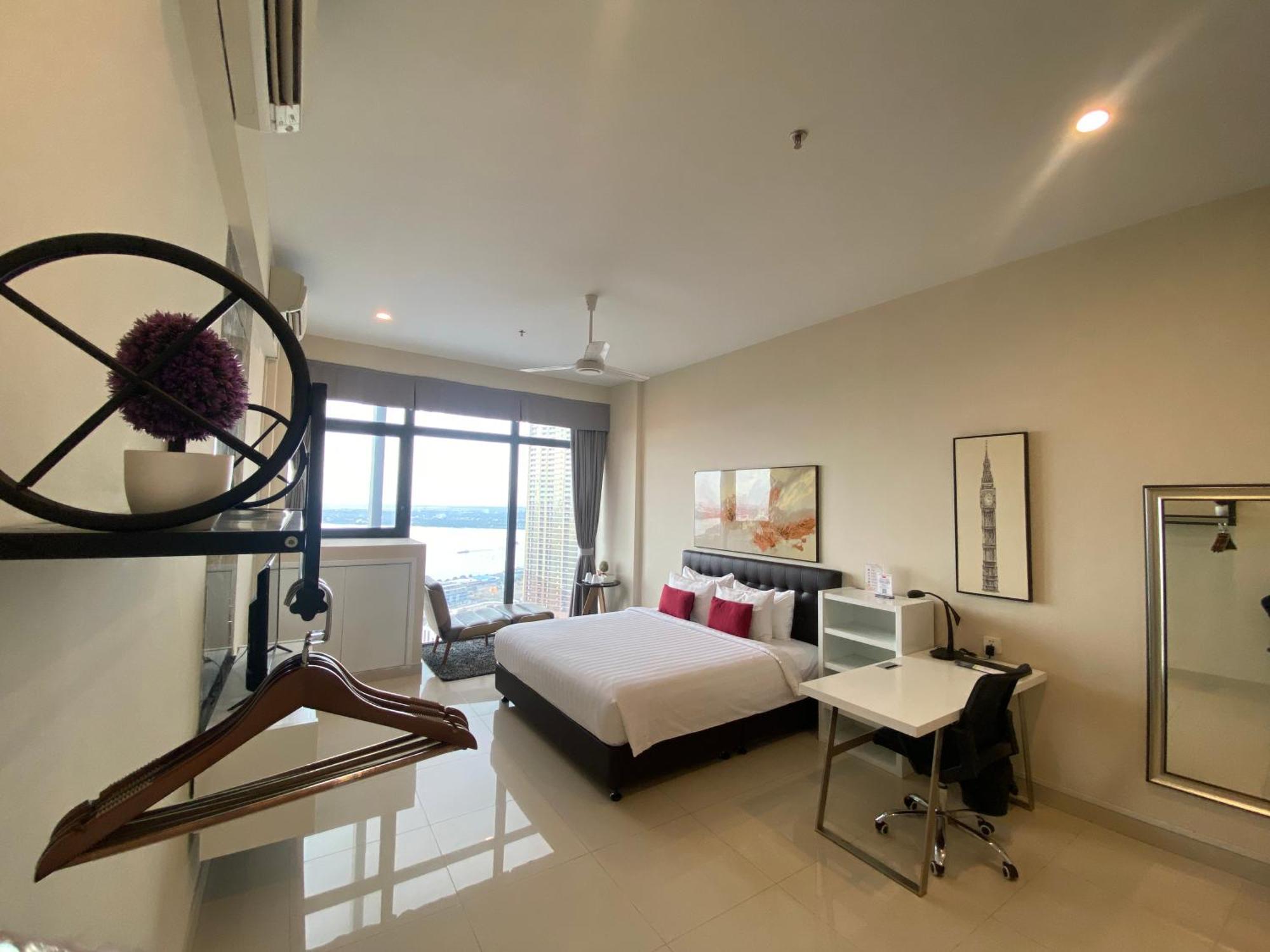 The Bridge Club Hotel Phnom Penh Eksteriør billede