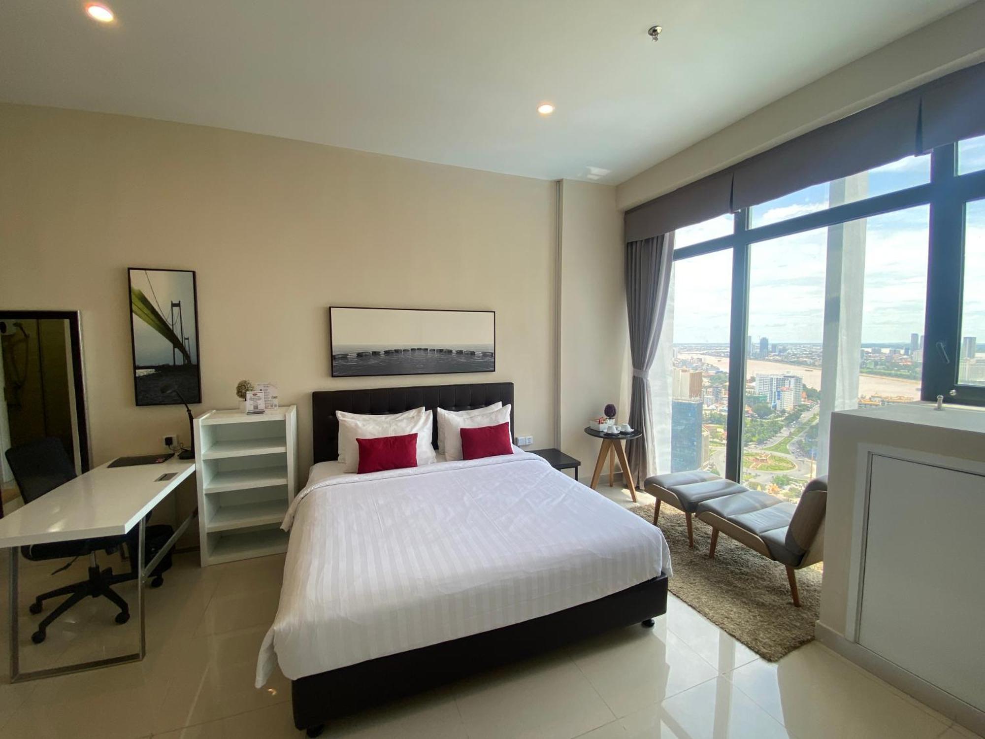 The Bridge Club Hotel Phnom Penh Eksteriør billede