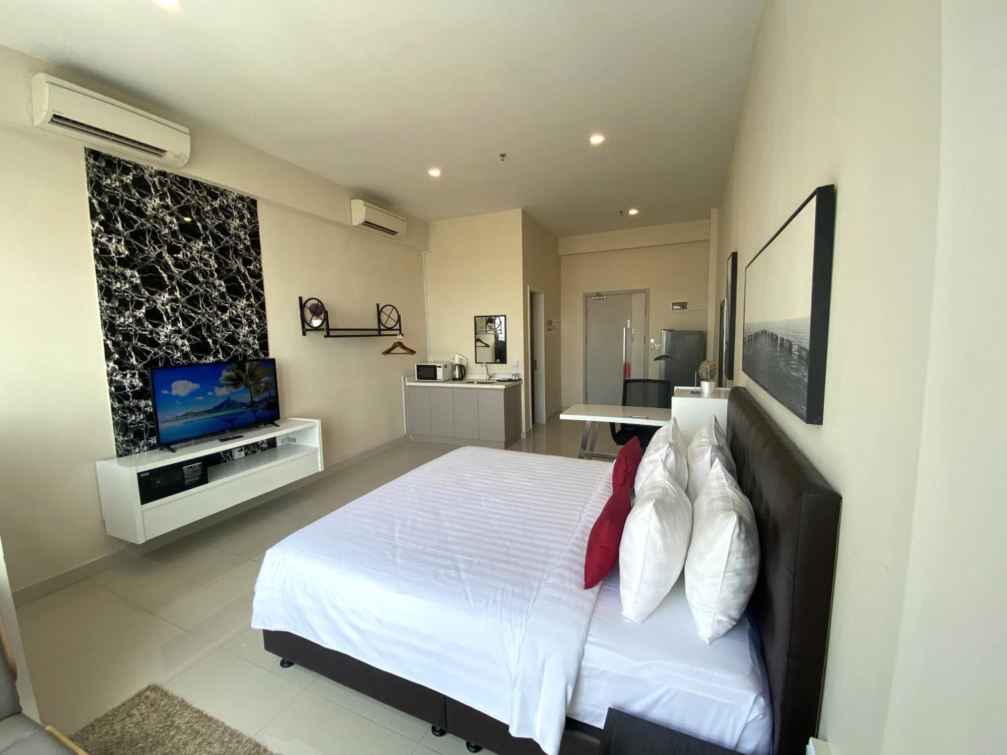 The Bridge Club Hotel Phnom Penh Eksteriør billede