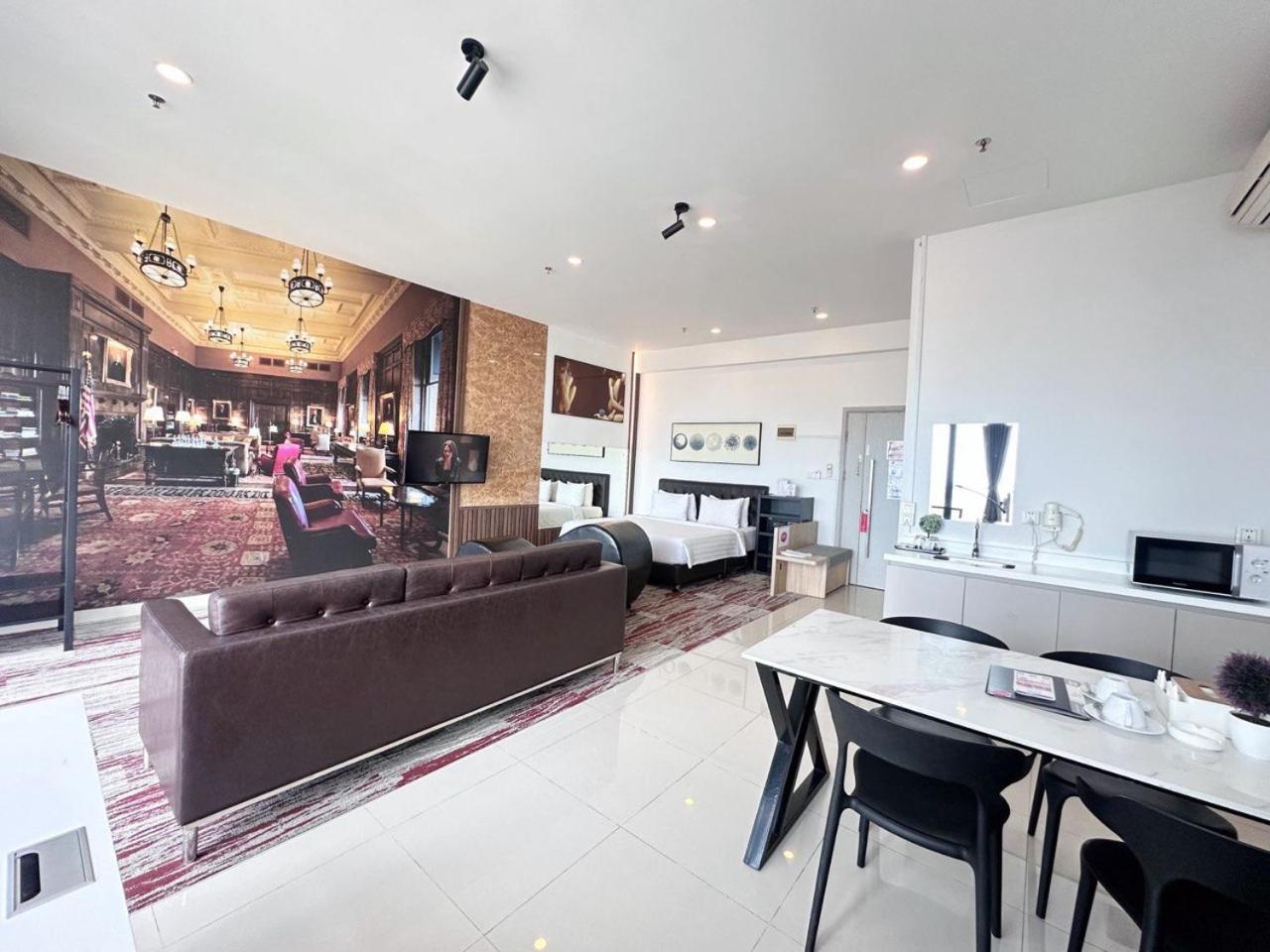The Bridge Club Hotel Phnom Penh Eksteriør billede