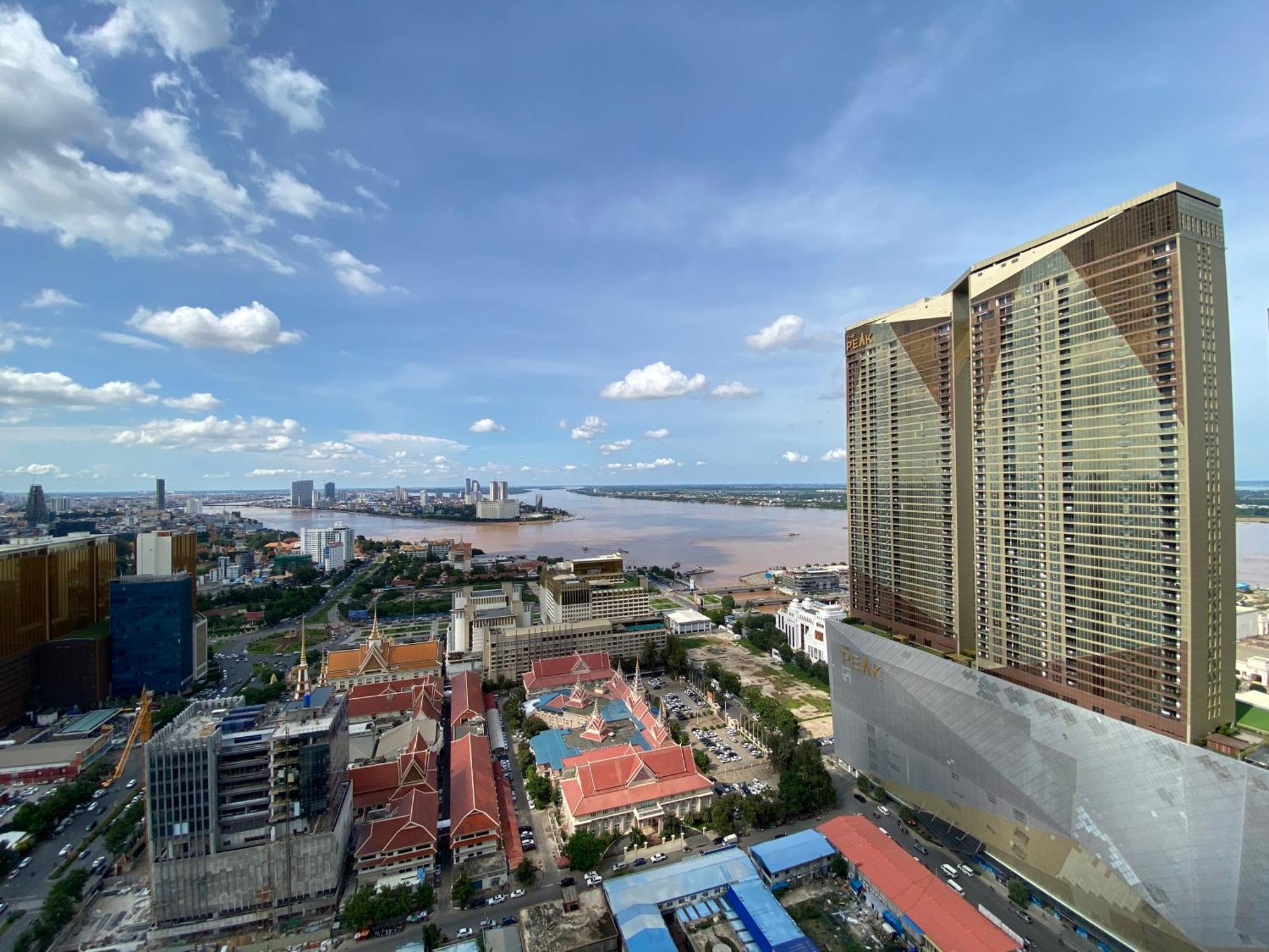 The Bridge Club Hotel Phnom Penh Eksteriør billede