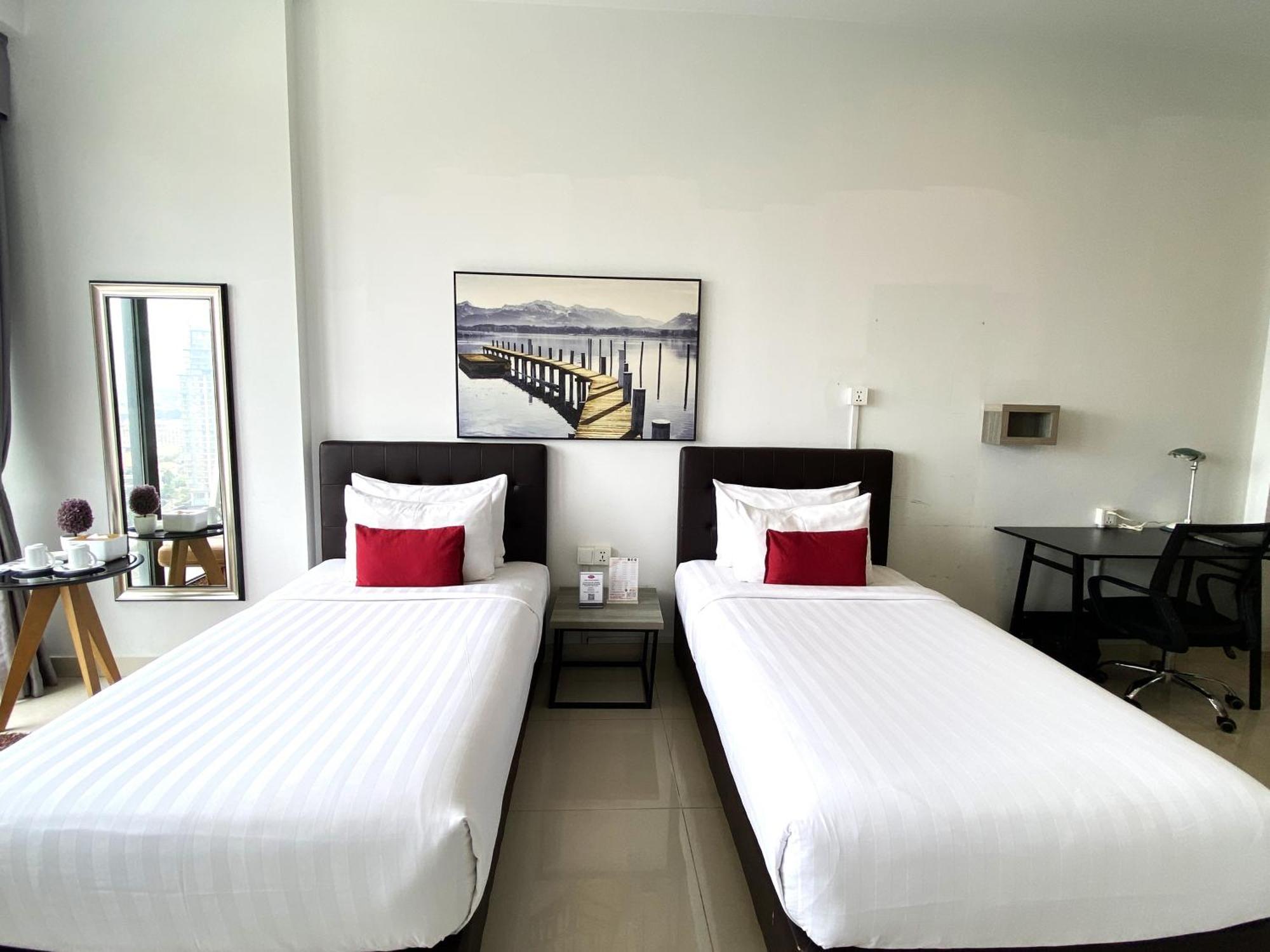 The Bridge Club Hotel Phnom Penh Eksteriør billede